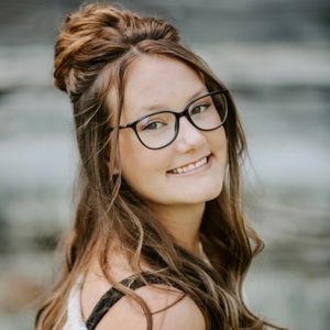 Meet your Posher, Kylee